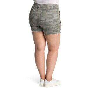 Democracy AB Technology High Rise Camo Shorts Size 20W $90